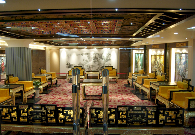 多頭藝術(shù)燈在上海辦公室裝修設(shè)計中的巧妙運(yùn)用