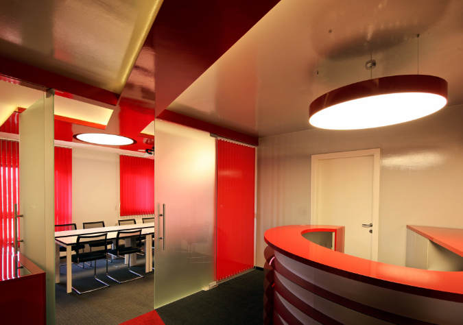 上海辦公室裝修設(shè)計：背柜的存在，是必需還是多余？