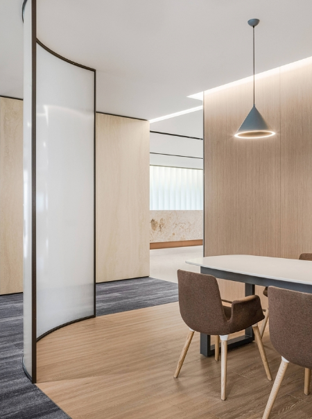 揭秘！上海辦公室裝修設(shè)計，植物選購與擺放的藝術(shù)